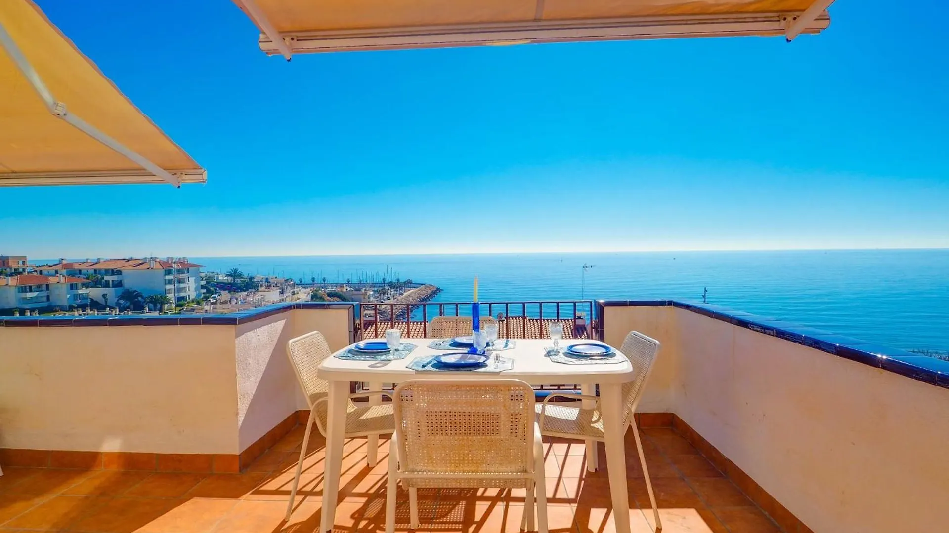 Amazing Seaview Apartment By Hello Homes Sitges