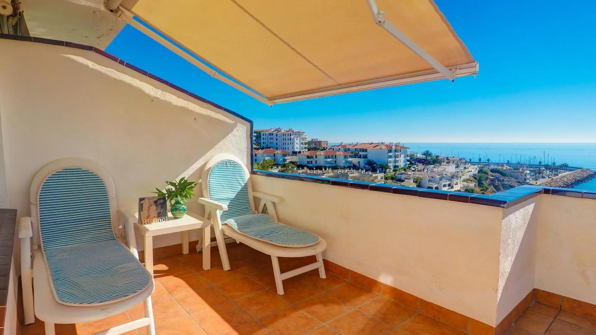 Amazing Seaview Apartment By Hello Homes Sitges