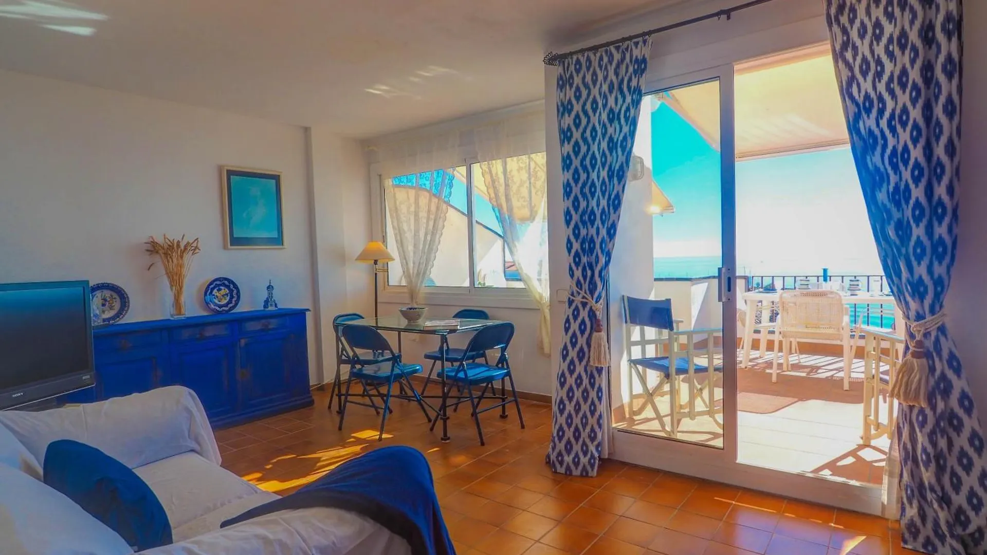 Amazing Seaview Apartment By Hello Homes Sitges